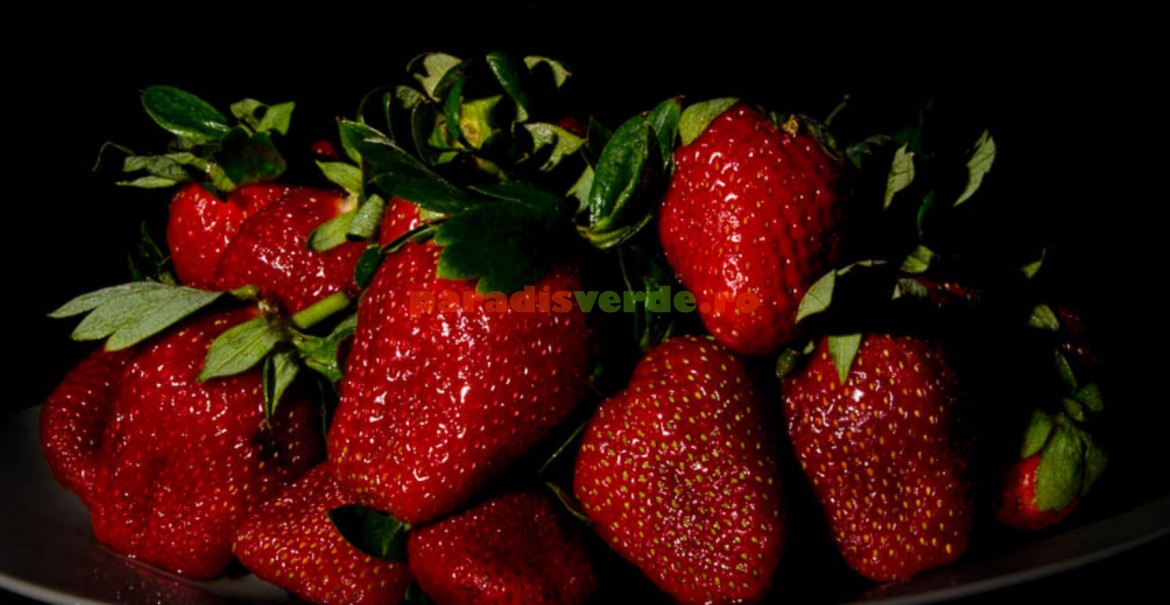 Chiar daca vă plac mult căpșunile, variați cât mai mult fructele pe care le mâncați.